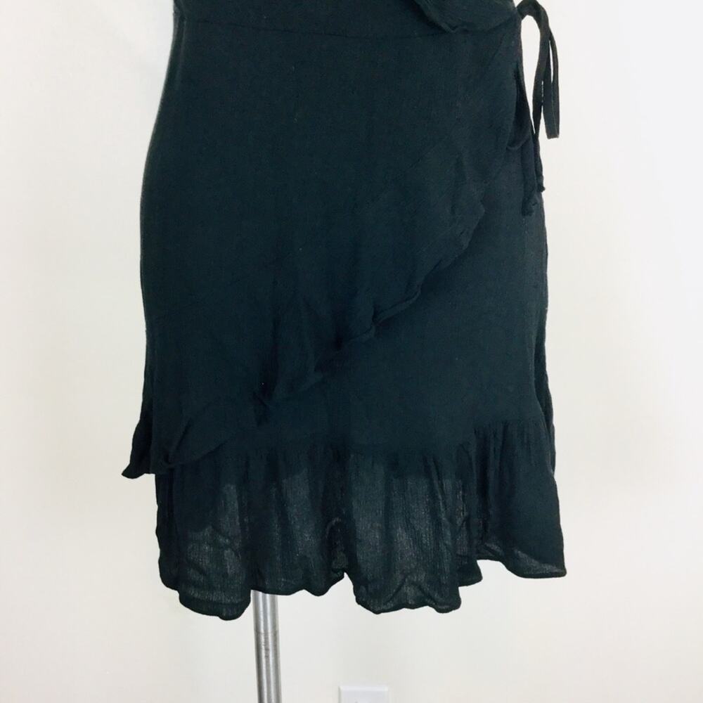 Mossimo Black Faux Wrap Ruffled Dress - Picture 4 of 9